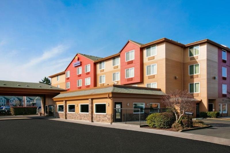 Comfort Inn & Suites-Portland Airport Zewnętrze zdjęcie