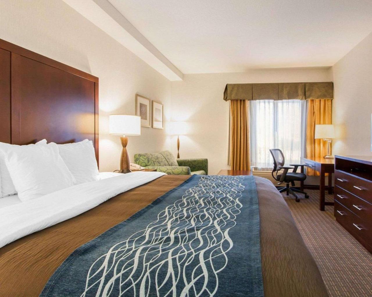 Comfort Inn & Suites-Portland Airport Zewnętrze zdjęcie